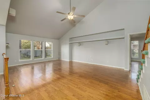 Living - 706 S Osprey Dr, Post Falls, ID 83854 photo 5 of 6