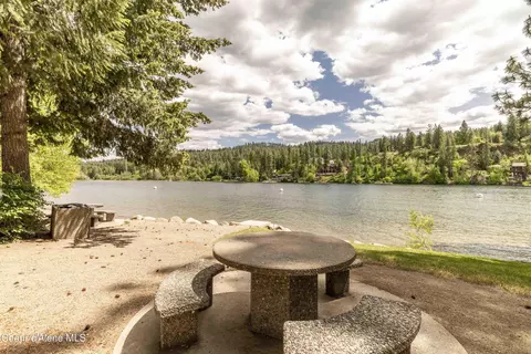View/Area - 706 S Osprey Dr, Post Falls, ID 83854 photo 3 of 13
