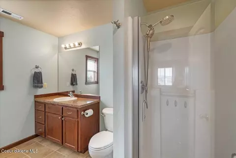 Bath - 3226 N Durrow Loop, Post Falls, ID 83854 photo 2 of 3