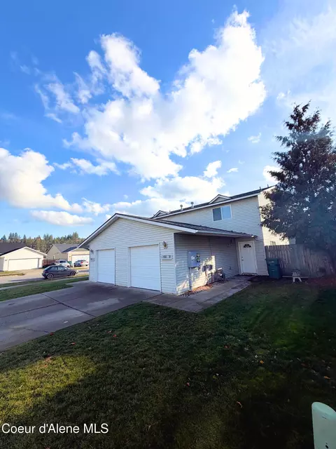 3740 E Jordan Dr, Post Falls, ID 83854