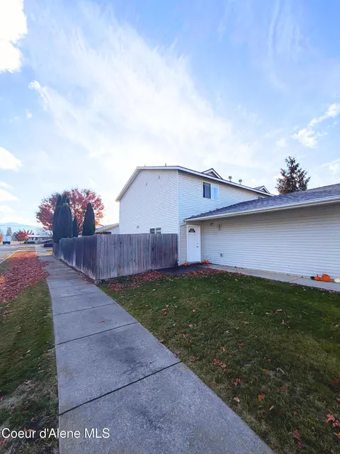 3740 E Jordan Dr, Post Falls, ID 83854 photo 5