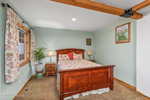 Bedroom - 6584 E Burma Rd, Harrison, ID 83833 photo 2 of 8