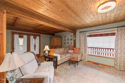 Living - 6584 E Burma Rd, Harrison, ID 83833 photo 2 of 3