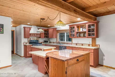 Kitchen - 6584 E Burma Rd, Harrison, ID 83833 photo 5 of 5