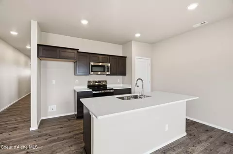 Kitchen - 3349 N Corvus St, Post Falls, ID 83854 photo 2 of 2