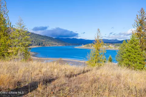 Nna Woodchuck Dr, Priest River, ID 83856