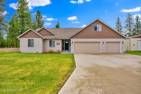 32948 N 16th Ave, Spirit Lake, ID 83869
