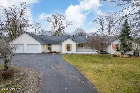 6320 N Mt Carrol St, Dalton Gardens, ID 83815