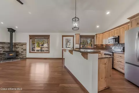 Living - 15073 N Nixon Loop, Rathdrum, ID 83858 photo 8 of 9