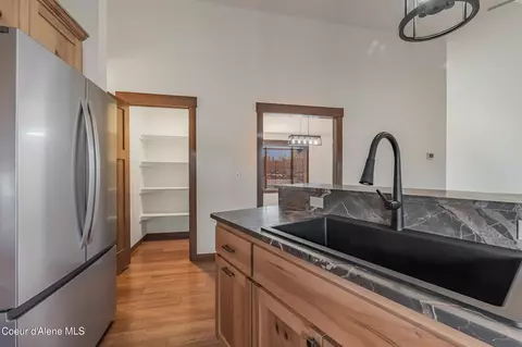 Kitchen - 15073 N Nixon Loop, Rathdrum, ID 83858 photo 3 of 4