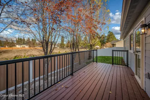 Exterior - 15073 N Nixon Loop, Rathdrum, ID 83858 photo 8 of 12