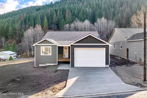 877 Main St, Wardner, ID 83837