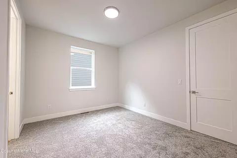 Bedroom - 877 Main St, Wardner, ID 83837 photo 2 of 4