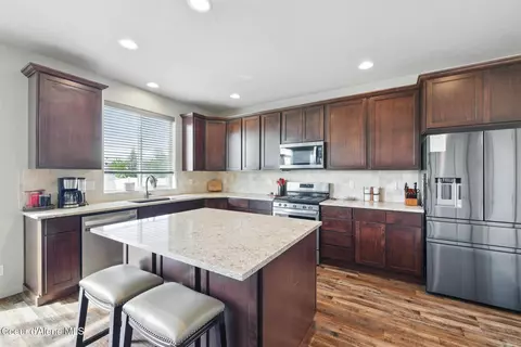 1622 N Minam Loop, Post Falls, ID 83854 photo 12