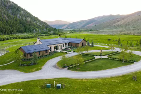 Exterior - 708 E Fork Rd, Hailey, ID 83333 photo 25 of 31