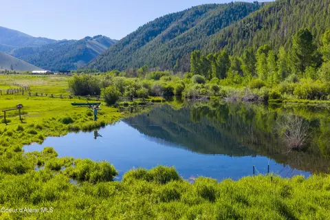View/Area - 708 E Fork Rd, Hailey, ID 83333 photo 7 of 7