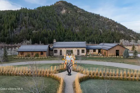 708 E Fork Rd, Hailey, ID 83333