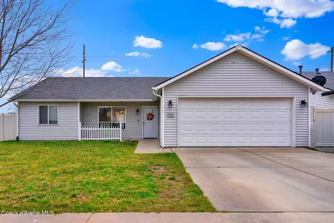 2878 E Knapp Cir, Post Falls, ID 83854