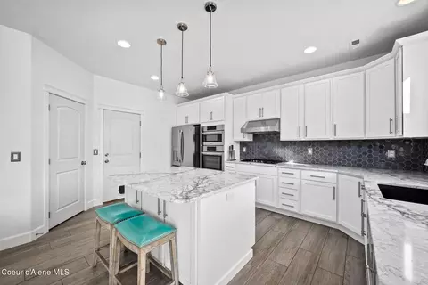 Kitchen - 2447 N Viking Loop, Post Falls, ID 83854 photo 2 of 4