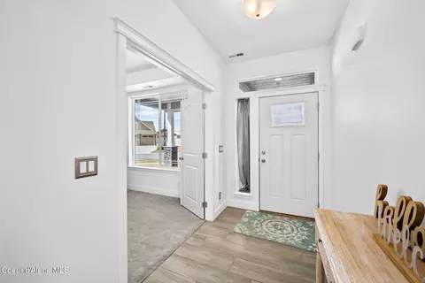 Entry Way - 2447 N Viking Loop, Post Falls, ID 83854 photo 1 of 2