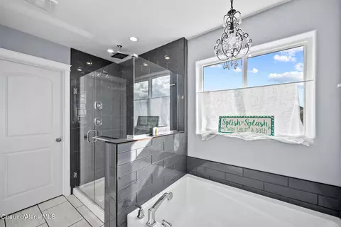 Bath - 2447 N Viking Loop, Post Falls, ID 83854 photo 3 of 4