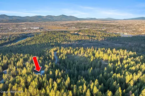 View/Area - 15686 W Riverview Dr, Post Falls, ID 83854 photo 4 of 6