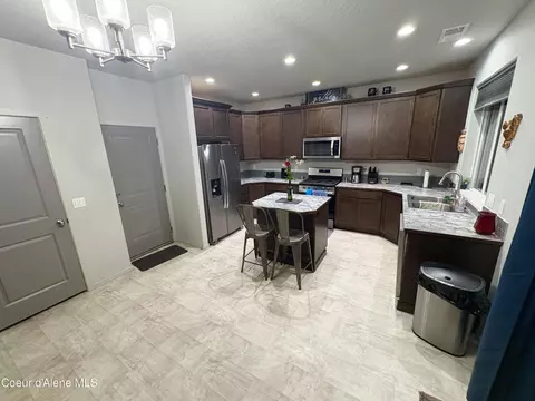 1596 N Minam Loop, Post Falls, ID 83854 photo 5