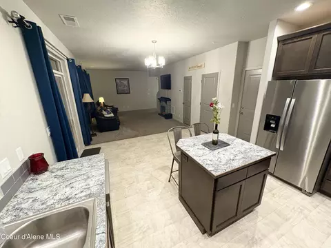 1596 N Minam Loop, Post Falls, ID 83854 photo 6