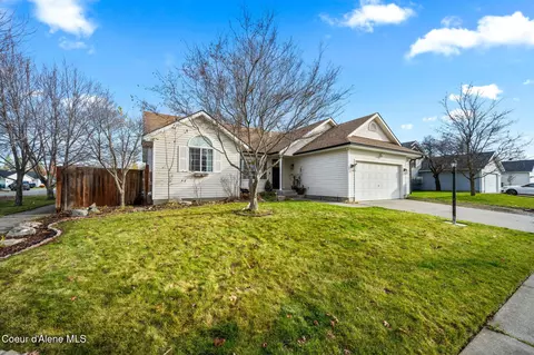 7664 N Winter View Dr, Coeur D'alene, ID 83815