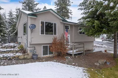 31689 N Middle Ave, Spirit Lake, ID 83869