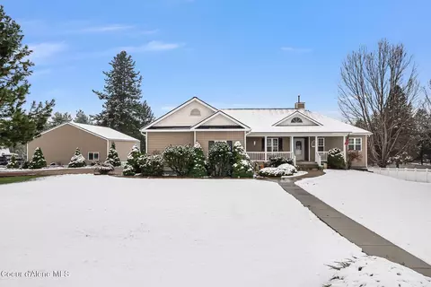 144 Solar Rd, Oldtown, ID 83822