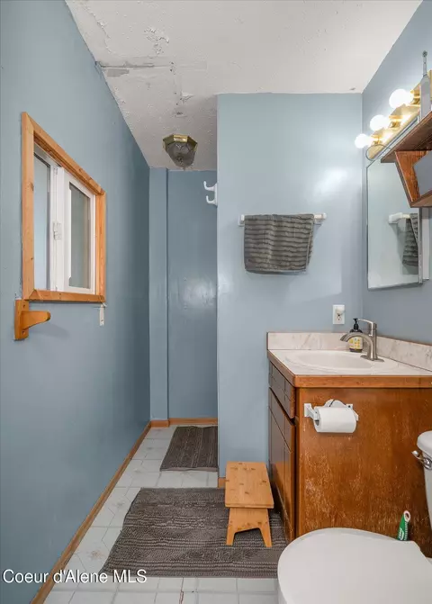 Bath - 1635 Canyon Ridge Dr, Plummer, ID 83851 photo 2 of 2