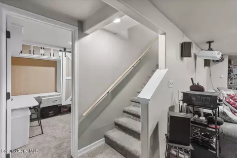 Entry Way - 1611 E Plaza Dr, Post Falls, ID 83854 photo 4 of 4