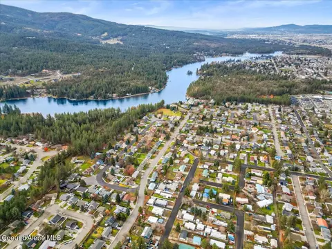 View/Area - 1611 E Plaza Dr, Post Falls, ID 83854 photo 3 of 4