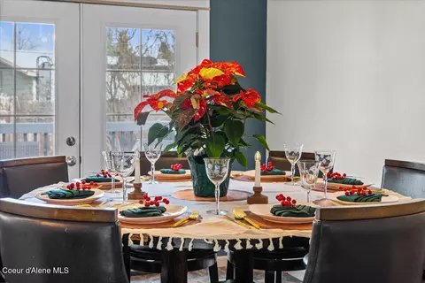 Dining - 1611 E Plaza Dr, Post Falls, ID 83854 photo 4 of 5