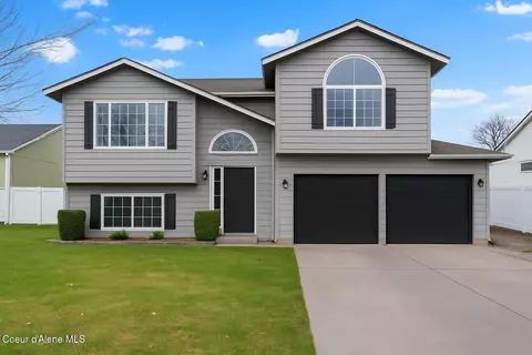 1937 W Hampson Ave, Coeur D'alene, ID 83815