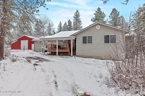 4855 E Sarah Loop, Athol, ID 83801