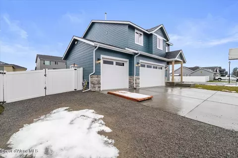 Exterior - 2711 E Cinder Ave, Post Falls, ID 83854 photo 3 of 8