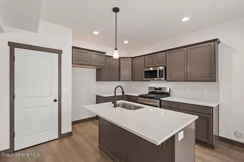Kitchen - 2711 E Cinder Ave, Post Falls, ID 83854 photo 1 of 2