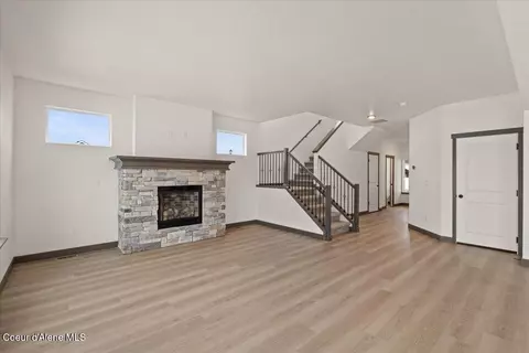 Living - 2711 E Cinder Ave, Post Falls, ID 83854 photo 2 of 6