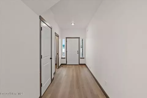 Entry Way - 2711 E Cinder Ave, Post Falls, ID 83854 photo 2 of 2