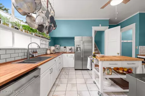 Kitchen - 504 First St, Wallace, ID 83873 photo 5 of 7
