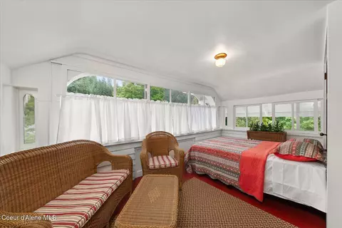 Bedroom - 504 First St, Wallace, ID 83873 photo 8 of 17