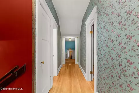 Entry Way - 504 First St, Wallace, ID 83873 photo 13 of 13