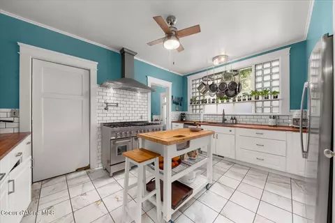 Kitchen - 504 First St, Wallace, ID 83873 photo 7 of 7
