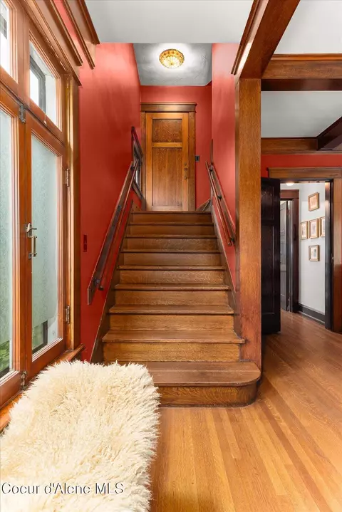 Entry Way - 504 First St, Wallace, ID 83873 photo 6 of 13