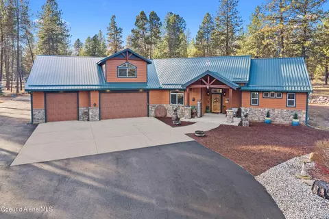 28615 N Milan Rd, Chattaroy, WA 99003