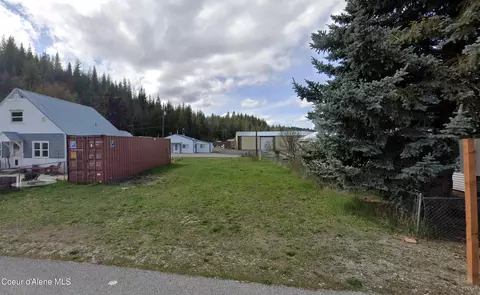 110 H St, Smelterville, ID 83868
