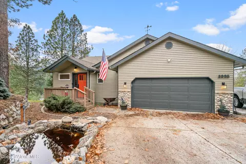 8995 N Clarkview Pl, Hayden, ID 83835
