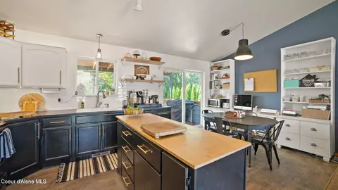 Kitchen - 1150 N Jamison Ct, Post Falls, ID 83854 photo 1 of 2